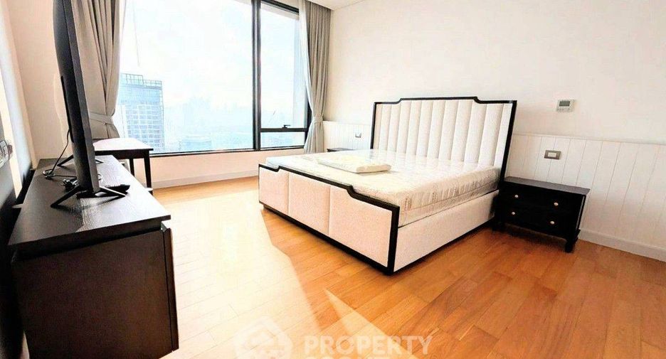 For sale 3 bedrooms condo in Pathum Wan, Bangkok