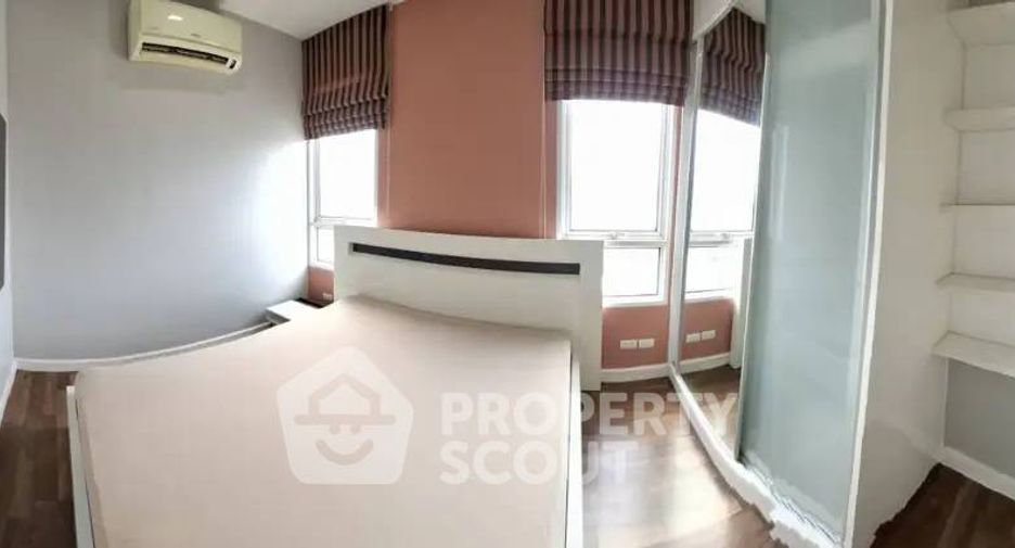 À vendre 3 chambres condo à Khlong Toei, Bangkok