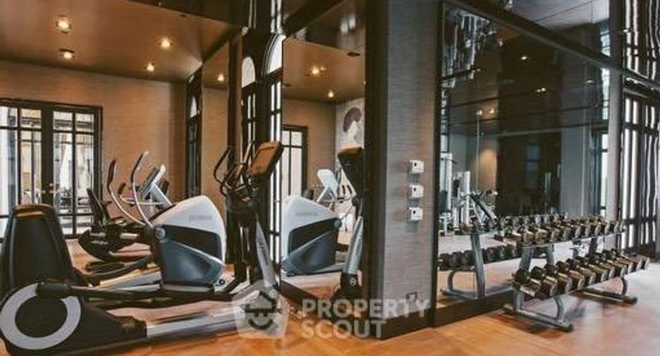 For sale 1 bed condo in Khlong Toei, Bangkok