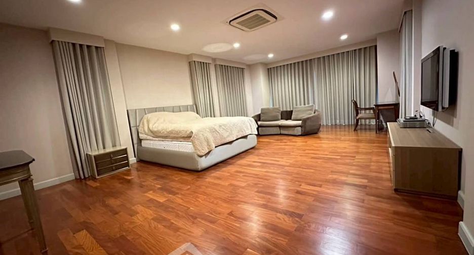 For rent and for sale 5 bedrooms house in Khan Na Yao, Bangkok