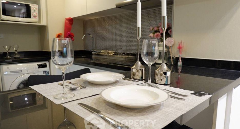À vendre 1 chambre condo à Khlong Toei, Bangkok
