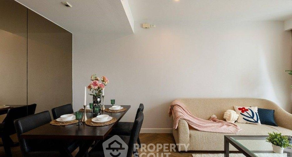 For sale 1 bed condo in Khlong Toei, Bangkok