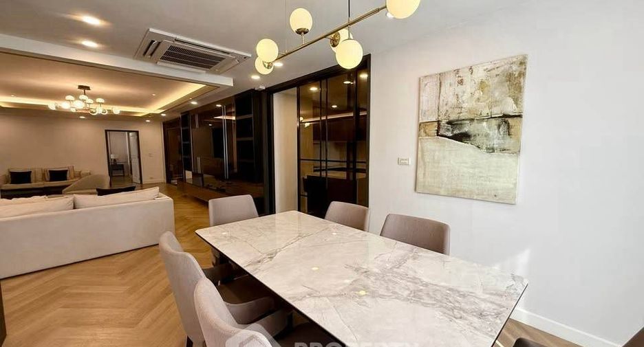 For sale 4 bedrooms condo in Khlong Toei, Bangkok