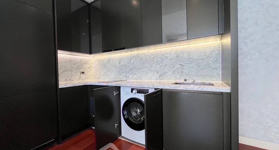 For sale 1 bed condo in Watthana, Bangkok
