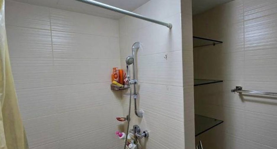 For sale 2 bedrooms condo in Bang Sue, Bangkok