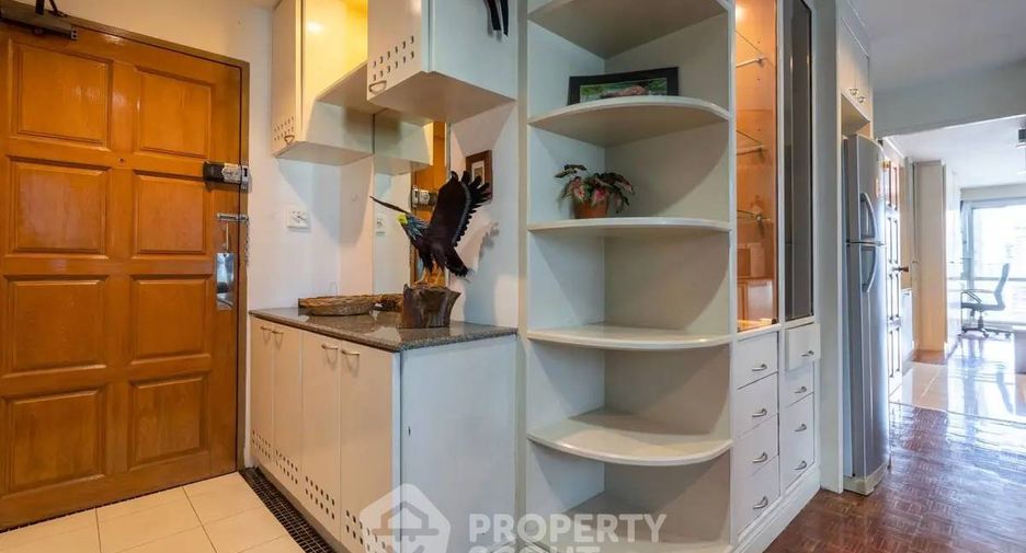 For sale 1 bed condo in Watthana, Bangkok
