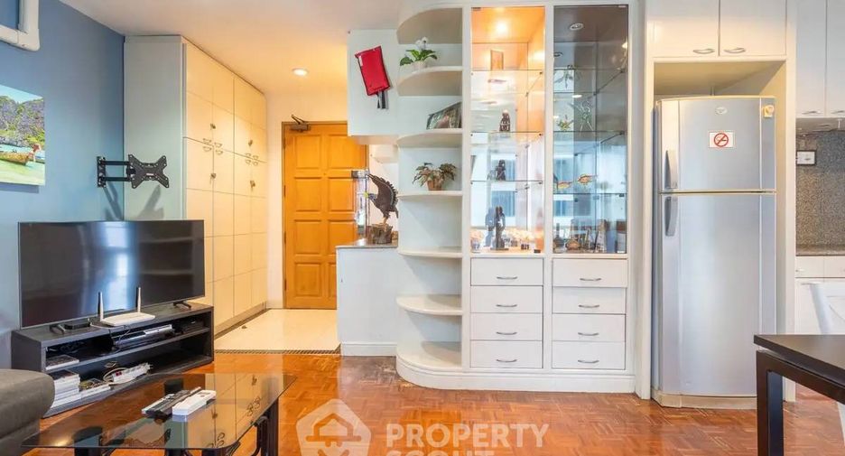For sale 1 bed condo in Watthana, Bangkok