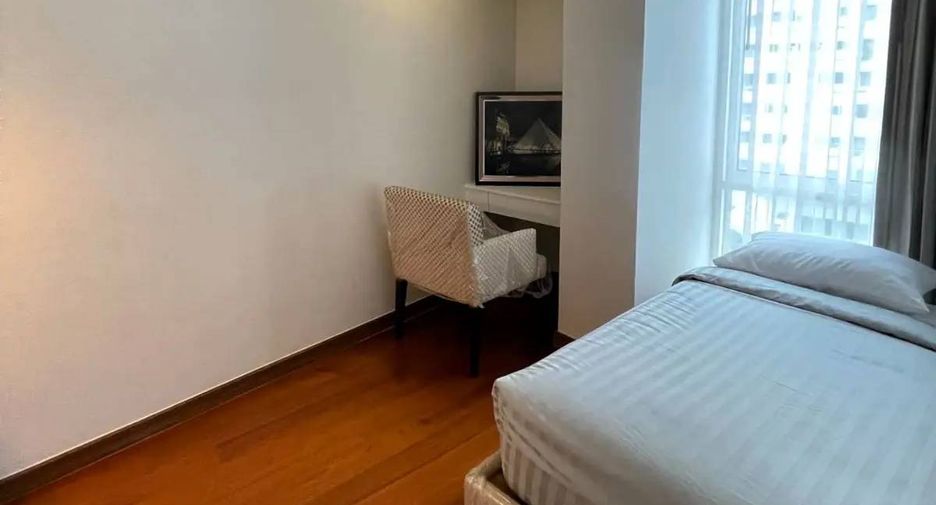 For sale 2 bedrooms condo in Watthana, Bangkok