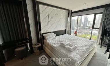 For sale 2 bedrooms condo in Huai Khwang, Bangkok