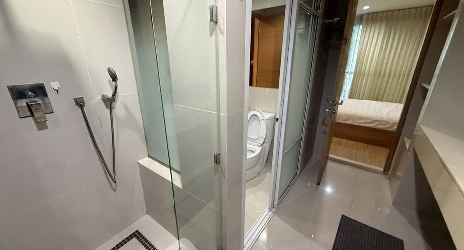 For sale 1 bed condo in Huai Khwang, Bangkok
