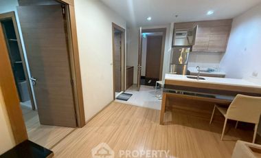 Продажа 1 кровать кондо в Хуаи Кхщанг, Бангкок
