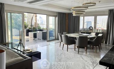À vendre 3 chambres condo à Khlong Toei, Bangkok