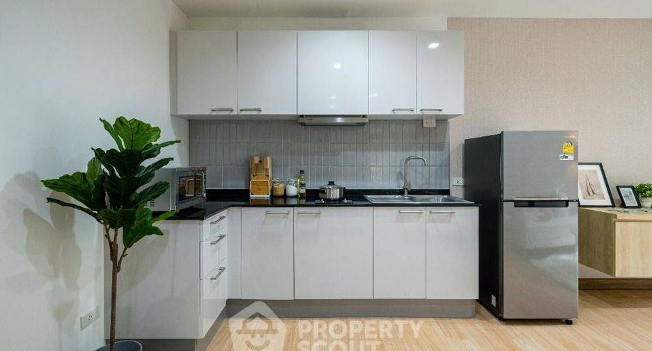 For sale 2 ベッドルーム condo in Khlong Toei, Bangkok