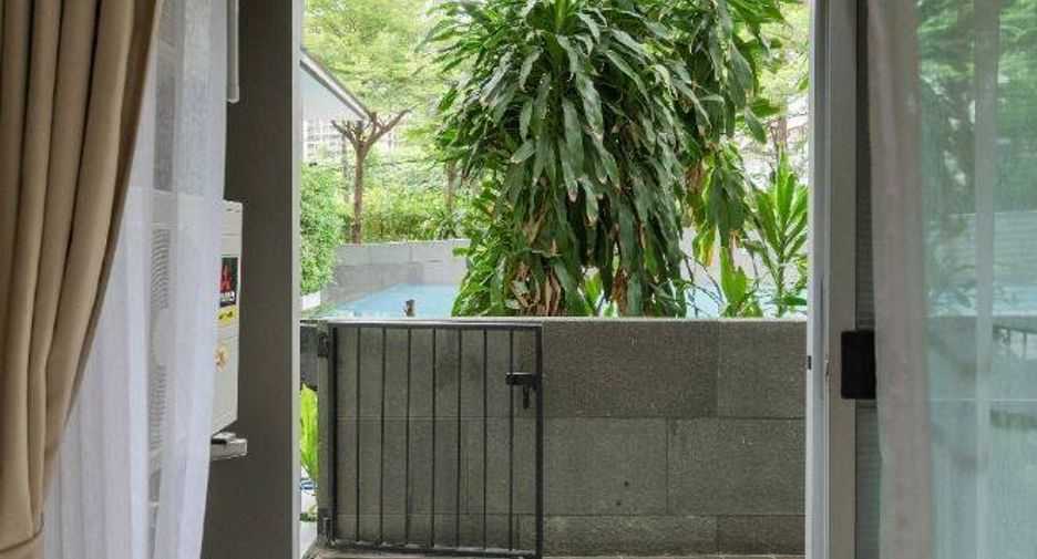 For sale 2 ベッドルーム condo in Khlong Toei, Bangkok