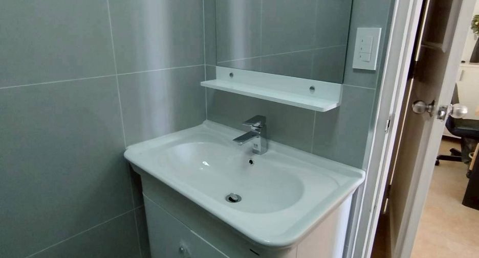 For sale 3 bedrooms condo in Jomtien, Pattaya