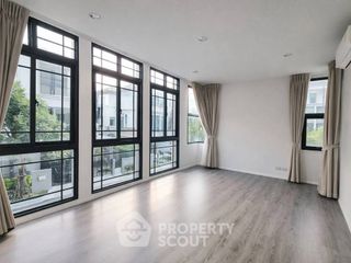 Wohnung zum Kauf mit 4 Zimmer in Prawet, Bangkok
