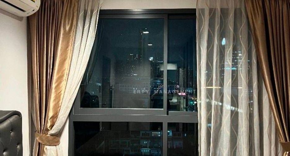 For sale 2 bedrooms condo in Phra Khanong, Bangkok