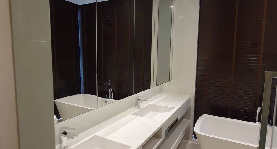 Wohnung zum Kauf mit 2 Zimmer in Khlong Toei, Bangkok