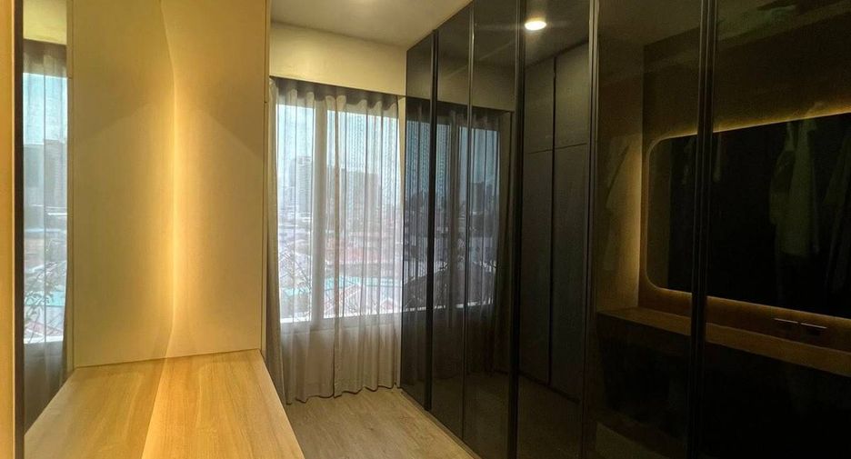 For sale 1 bed condo in Phaya Thai, Bangkok