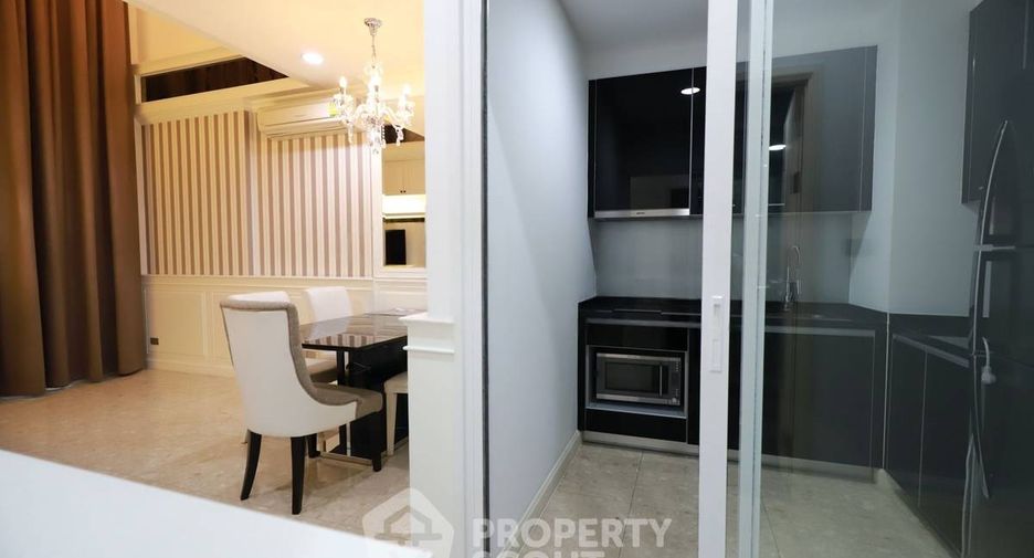 For sale 2 bedrooms condo in Khlong Toei, Bangkok