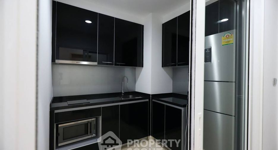 For sale 2 bedrooms condo in Khlong Toei, Bangkok