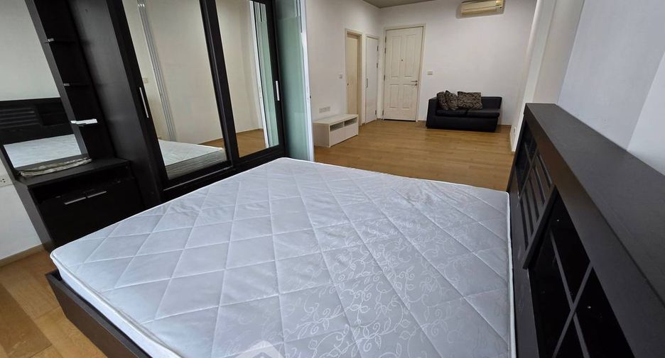 For sale 1 bed condo in Khlong San, Bangkok