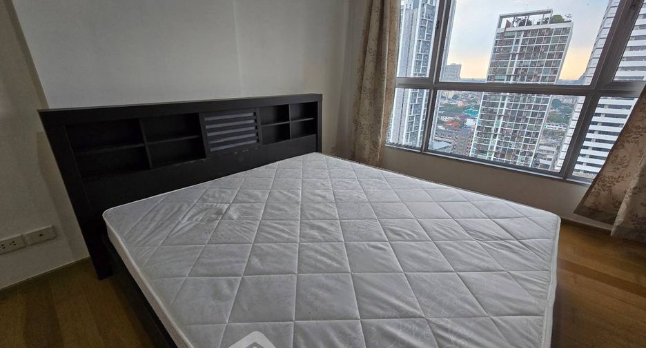 For sale 1 bed condo in Khlong San, Bangkok