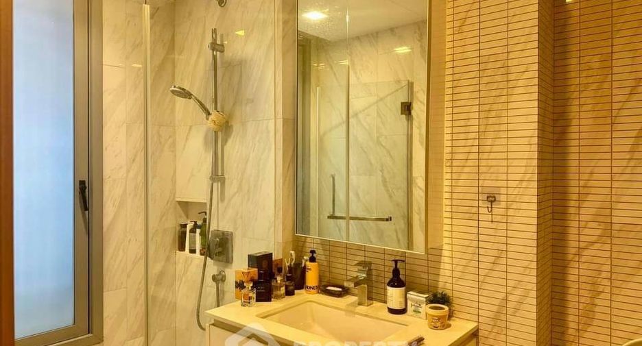 For sale 2 bedrooms condo in Watthana, Bangkok