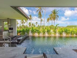 For sale 4 bedrooms villa in Mueang Phuket, Phuket