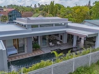 For sale 4 bedrooms villa in Mueang Phuket, Phuket