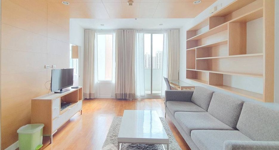 For sale 1 bed condo in Khlong Toei, Bangkok