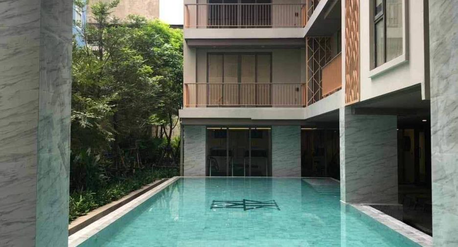 For sale 1 bed condo in Pathum Wan, Bangkok