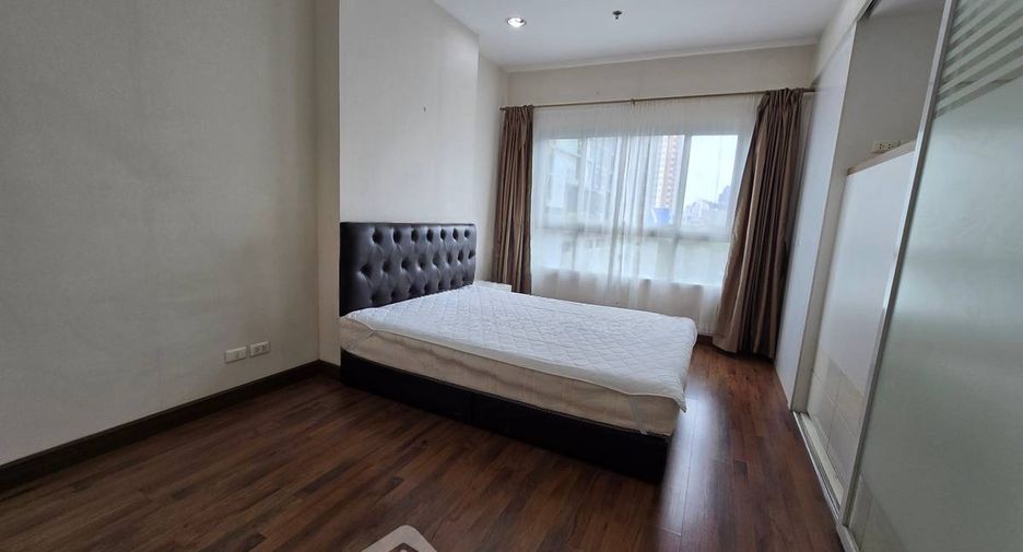 For sale 1 bed condo in Khlong San, Bangkok