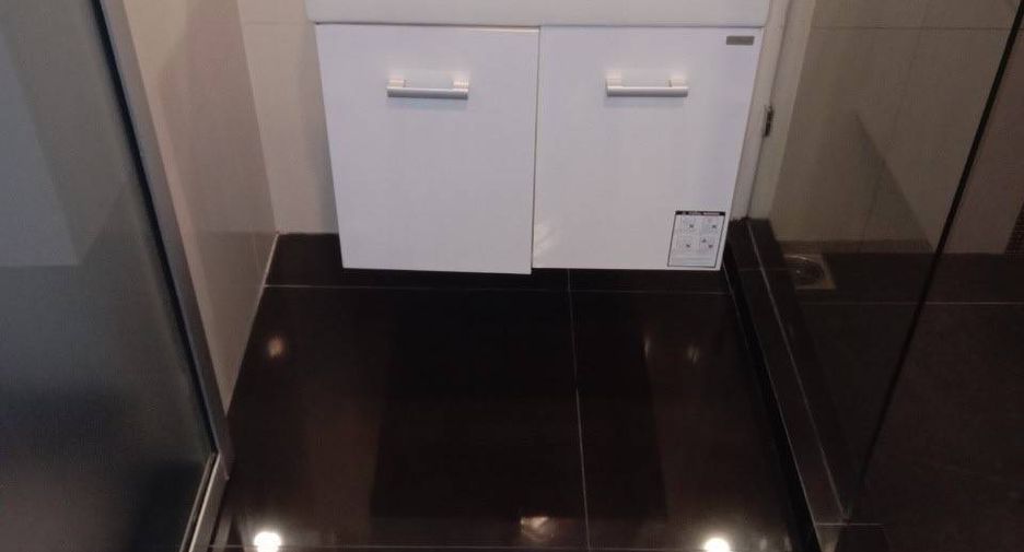 For sale 2 bedrooms condo in Sathon, Bangkok