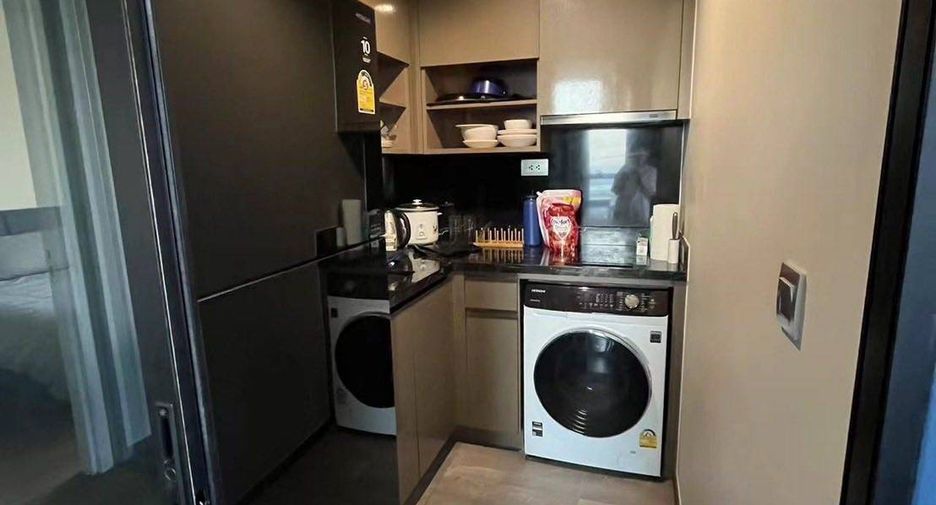 For sale 2 bedrooms condo in Khlong Toei, Bangkok