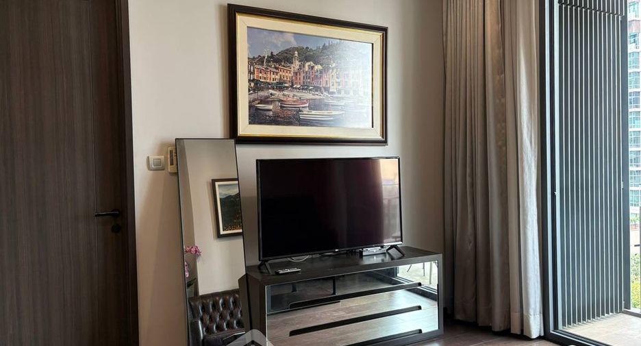 For rent and for sale 1 bed condo in Khlong Toei, Bangkok