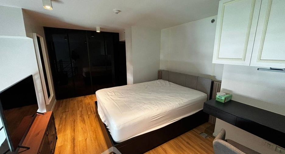 For rent and for sale 1 bed condo in Sathon, Bangkok