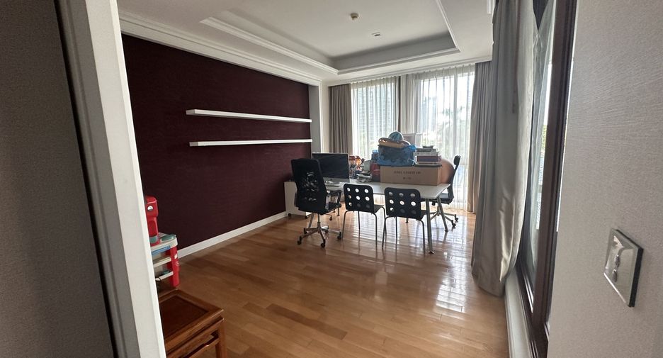 Wohnung zum Kauf mit 3 Zimmer in Watthana, Bangkok