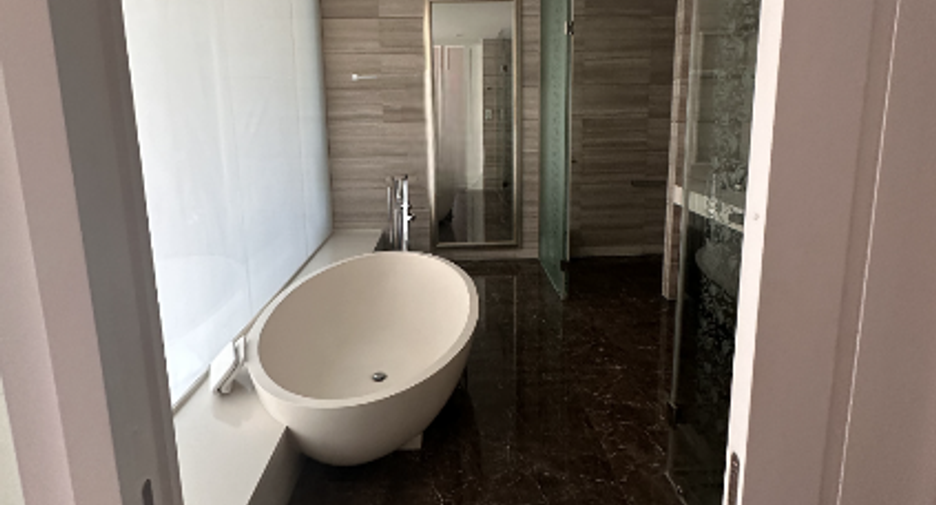 Wohnung zum Kauf mit 3 Zimmer in Watthana, Bangkok