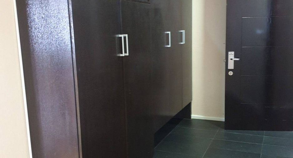Condo en alquiler y en venta de 2 habitaciones en Watthana, Bangkok