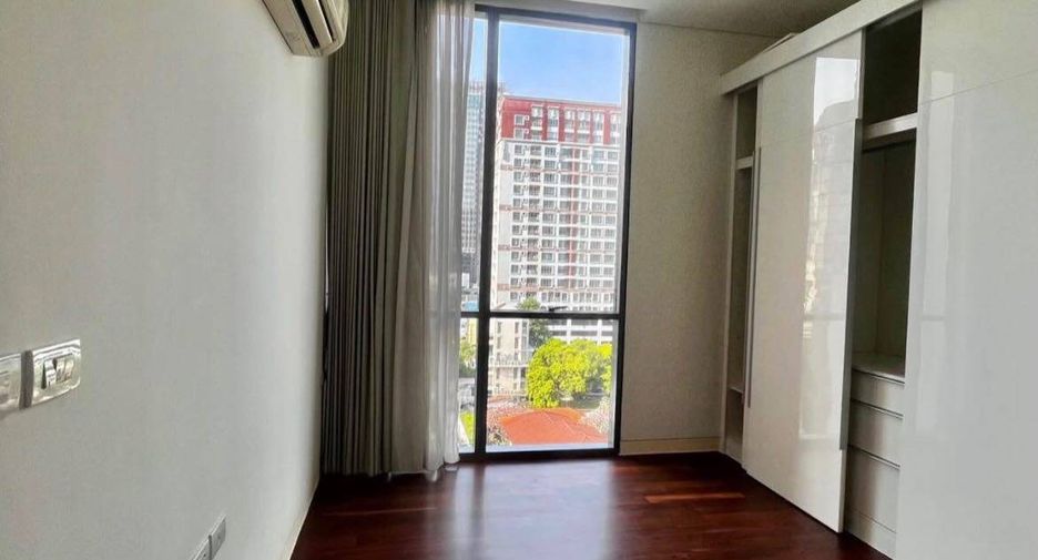 For sale 2 bedrooms condo in Watthana, Bangkok