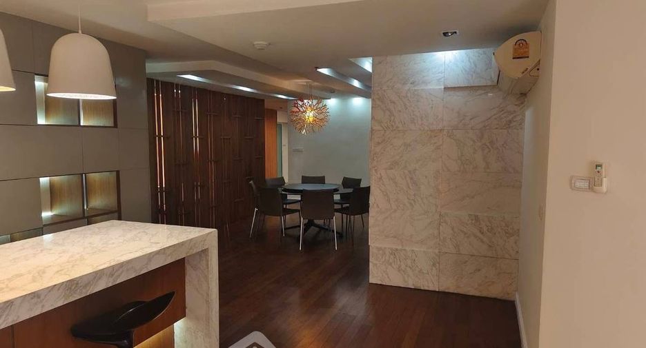 For rent and for sale 6 bedrooms condo in Huai Khwang, Bangkok