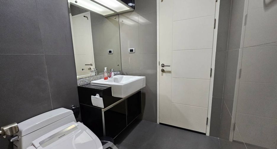 For rent and for sale 1 bed condo in Khlong Toei, Bangkok