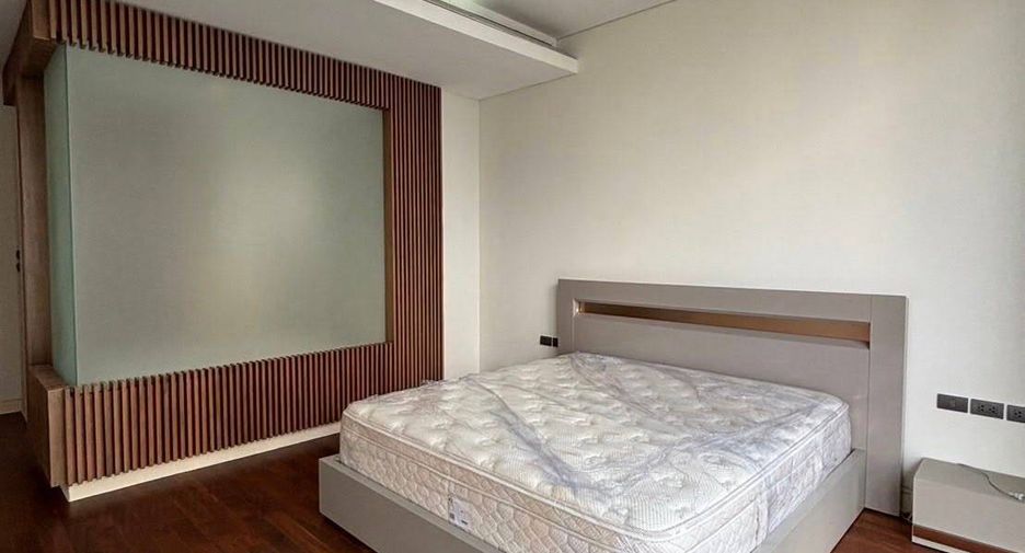 For sale 2 bedrooms condo in Watthana, Bangkok