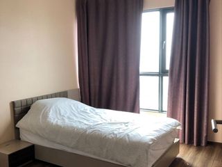 Condo en alquiler y en venta de 3 habitaciones en Khlong San, Bangkok