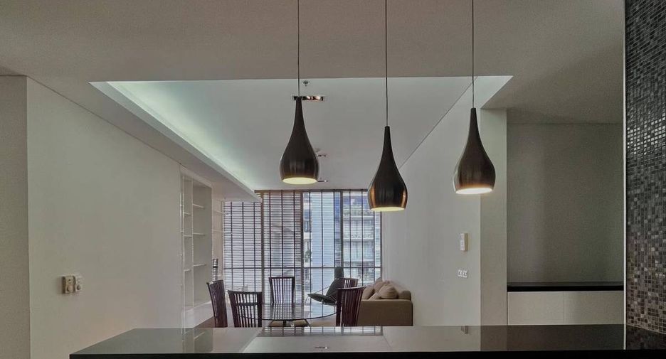 For rent and for sale 2 bedrooms condo in Watthana, Bangkok