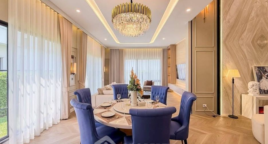 For rent and for sale 4 bedrooms house in Bang Kapi, Bangkok