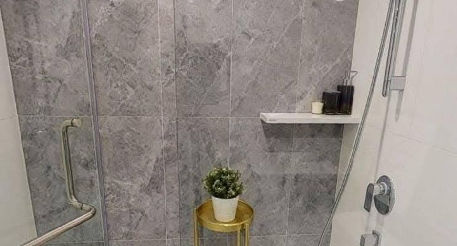 For rent and for sale 2 bedrooms condo in Huai Khwang, Bangkok