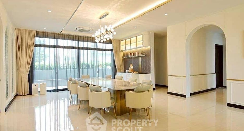 For rent and for sale 5 bedrooms house in Lat Krabang, Bangkok