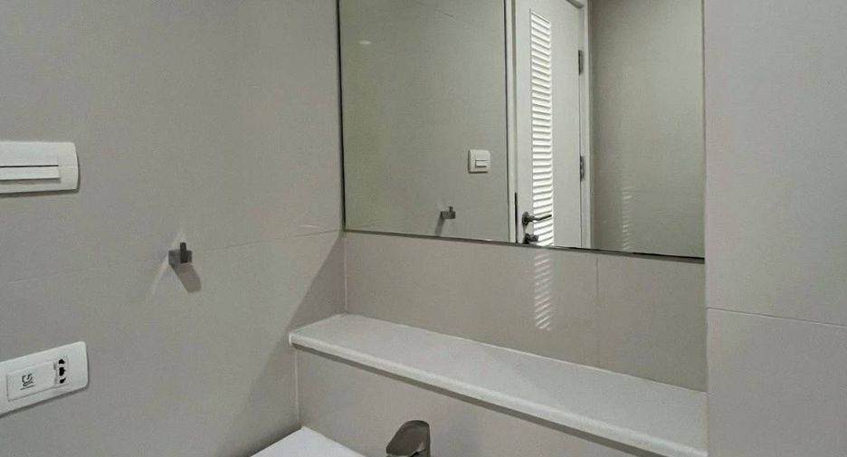 For sale 1 bed condo in Watthana, Bangkok